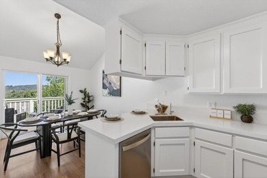 Beautifully updated, move right in and enjoy all this home has - photo 9