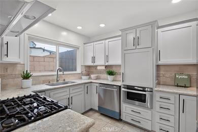 Excellent opportunity to own a home on an expansive 10,049 sq - photo 9