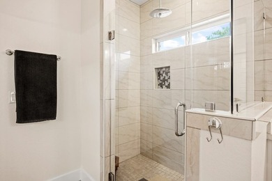 Hill Country views, privacy, & modern comfort in The Meridian - photo 14