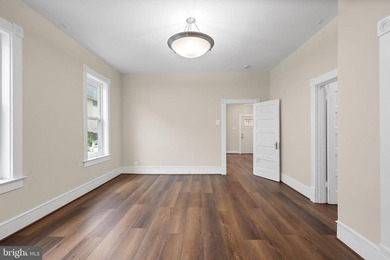 Rare live-work (Commercial & Residential) opportunity in the - photo 15