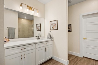 Hill Country views, privacy, & modern comfort in The Meridian - photo 18
