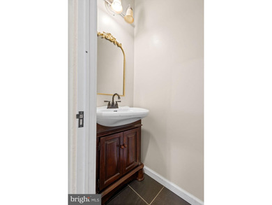 Rare live-work (Commercial & Residential) opportunity in the - photo 21