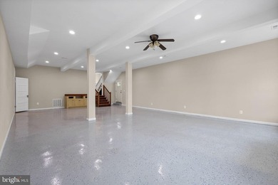 Rare live-work (Commercial & Residential) opportunity in the - photo 24
