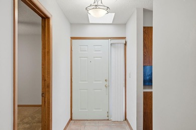 FABULOUS OPPORTUNITY TO LIVE IN A WATERFRONT COMMUNITY! Welcome - photo 27