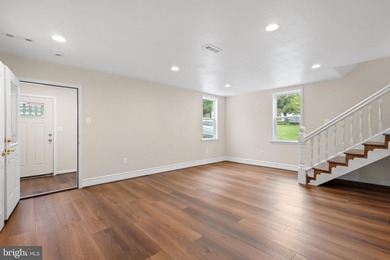 Rare live-work (Commercial & Residential) opportunity in the - photo 29