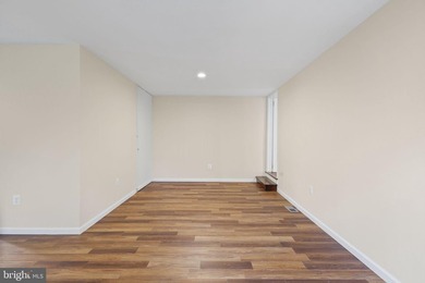 Rare live-work (Commercial & Residential) opportunity in the - photo 33