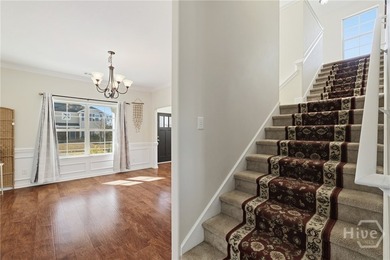 Bring an offer! Spacious home with pond views and a well-planned - photo 4