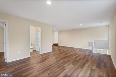 Rare live-work (Commercial & Residential) opportunity in the - photo 36