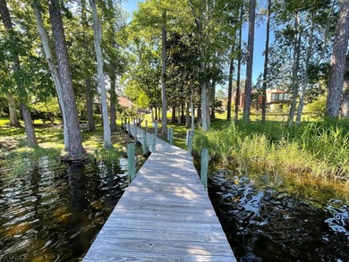 FABULOUS OPPORTUNITY TO LIVE IN A WATERFRONT COMMUNITY! Welcome - photo 41