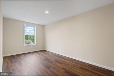 Rare live-work (Commercial & Residential) opportunity in the - photo 43