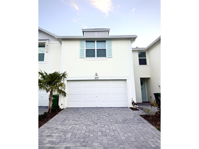 Lake Townhome/Townhouse For Sale in Fort Pierce, Florida