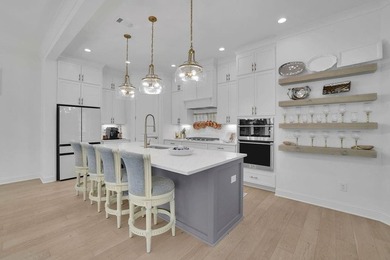 LUXURY, LIFESTYLE, VALUE! Welcome to an extraordinary - photo 11