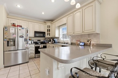 Some houses you have to sell. This one starts selling itself - photo 12