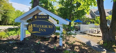 Get your foot into Door County! Make this unit your new vacation - photo 2