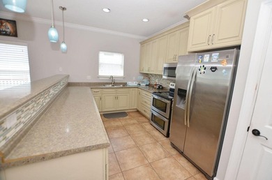 Coastal living at its finest! This Multi family remarkable - photo 12