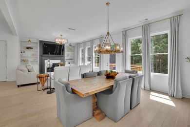 LUXURY, LIFESTYLE, VALUE! Welcome to an extraordinary - photo 16