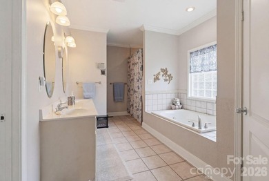 Some houses you have to sell. This one starts selling itself - photo 17