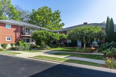 Live Your Best Life: Condo Near Lake Monona Why compromise? This - photo 17