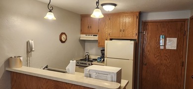 Get your foot into Door County! Make this unit your new vacation - photo 9