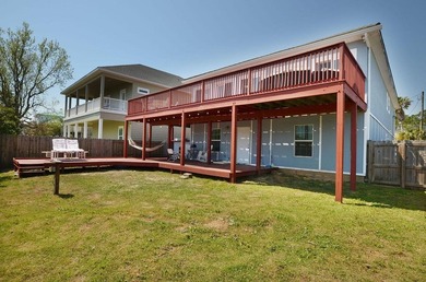 Coastal living at its finest! This Multi family remarkable - photo 20