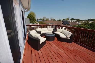 Coastal living at its finest! This Multi family remarkable - photo 21