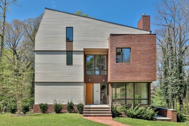 Hudson River Home For Sale in Bronx New York