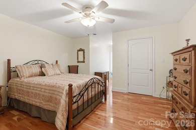 Some houses you have to sell. This one starts selling itself - photo 23
