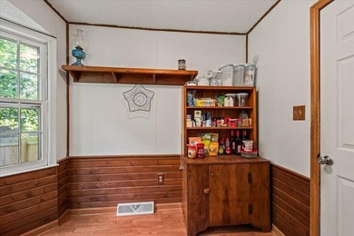 Must-See 3 Bedroom, 2 Bath Home is close to Interstate 26 - photo 23