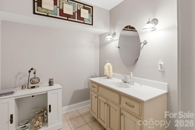 Some houses you have to sell. This one starts selling itself - photo 28