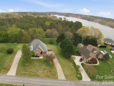 Some houses you have to sell. This one starts selling itself - photo 37