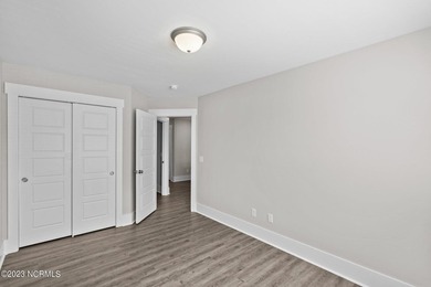 Rare opportunity! 8 Duplexes in downtown Wilmington next to a - photo 39