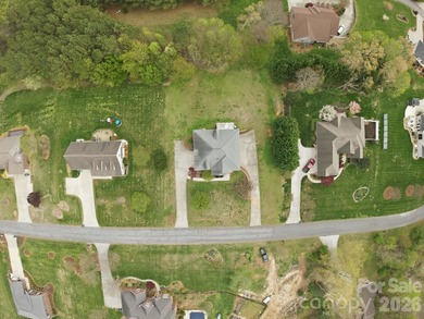 Some houses you have to sell. This one starts selling itself - photo 40