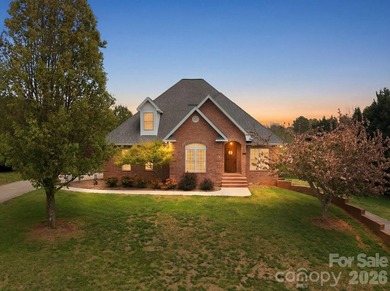 Some houses you have to sell. This one starts selling itself - photo 41