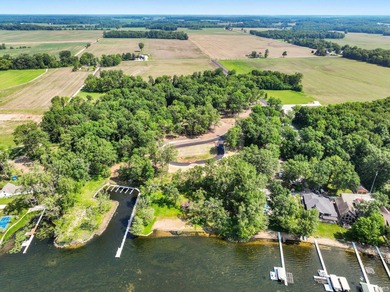 This is your opportunity to build your lakefront dream home! - photo 4