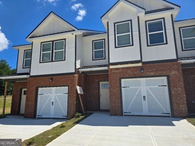 Lake Lanier Townhome/Townhouse For Sale in Gainesville Georgia