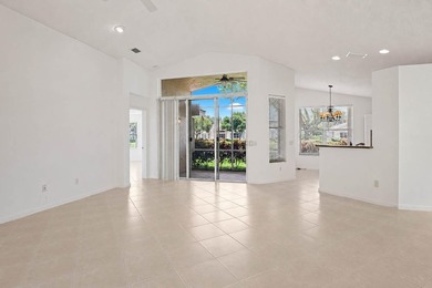 Real little gem in Valencia Isles! Move in condition with - photo 7