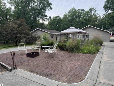Charming Updated Cottage Near Houghton Lake. This very nicely - photo 4