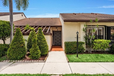 Welcome to this light and bright 2 bedroom, 2 bath townhouse - photo 1