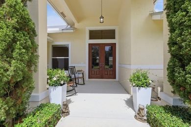 Escape to the tranquility of Jupiter Farms on this exceptional - photo 2