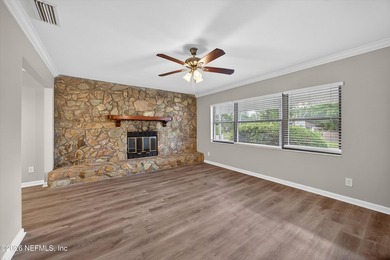 Located in the heart of Jacksonville, this beautifully updated - photo 3