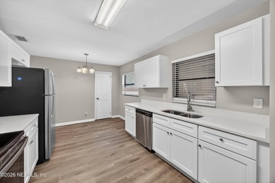 Located in the heart of Jacksonville, this beautifully updated - photo 7