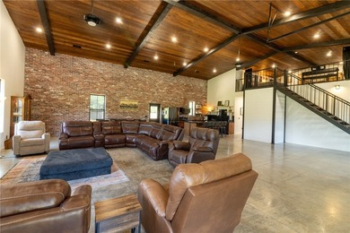 Beautiful 2,800 sq. ft. home plus a 2,400 sq. ft. shop on 6.10 - photo 6