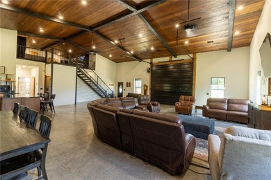 Beautiful 2,800 sq. ft. home plus a 2,400 sq. ft. shop on 6.10 - photo 7