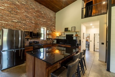 Beautiful 2,800 sq. ft. home plus a 2,400 sq. ft. shop on 6.10 - photo 9