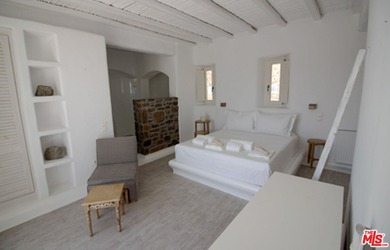 In the eastern part of Mykonos island, above the beach of Lia - photo 16