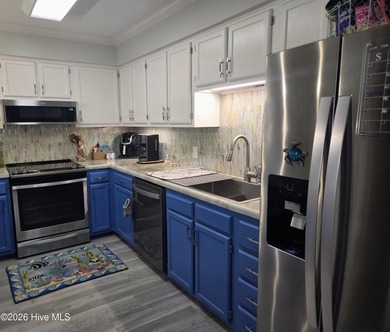 This beautiful two-bedroom, two-bath condo is located in Pine