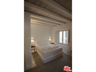 In the eastern part of Mykonos island, above the beach of Lia - photo 28
