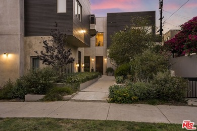 Welcome home to your North Santa Monica retreat, a rare - photo 36