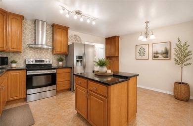 Welcome to 20782 Lakeshore Dr in Springdale, Arkansas a - photo 8