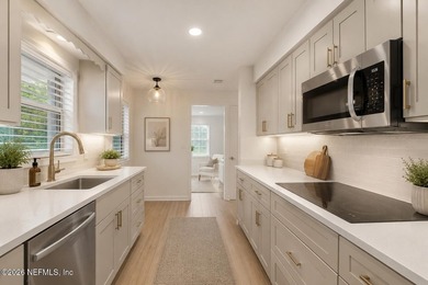 Rare opportunity in the heart of Mandarin. Situated on a private - photo 8